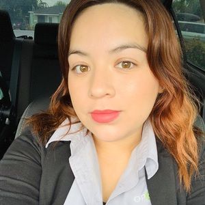 Meet your Posher, Celeste